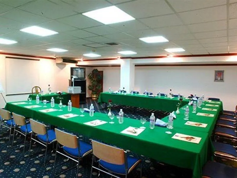 ***  Al Mutlaq Hotel Riade Arábia Saudita